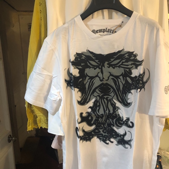 Designer T-Shirt - Picture 1 of 4